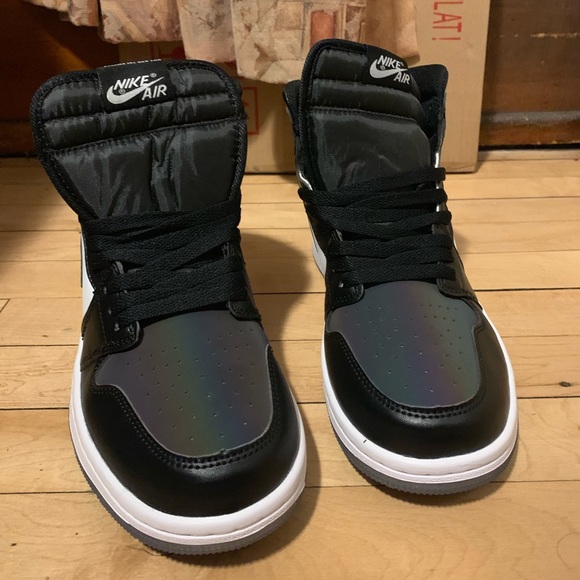 Air Jordan 1 Chameleon Men’s 9.5 **UA** - Picture 2 of 6